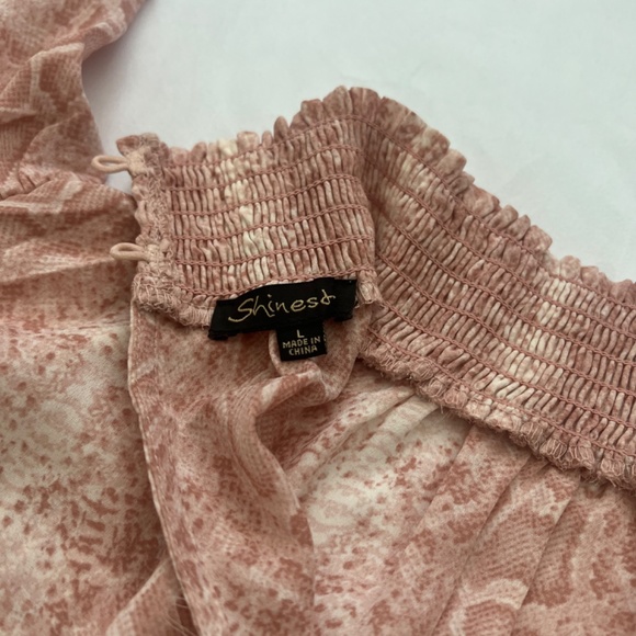 Shine star, large summer pink snake skin top - Picture 2 of 7